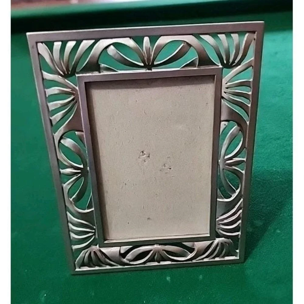Burnes Of Boston Elegant Metal Silver-Tone Photo Frame Holds 3.5